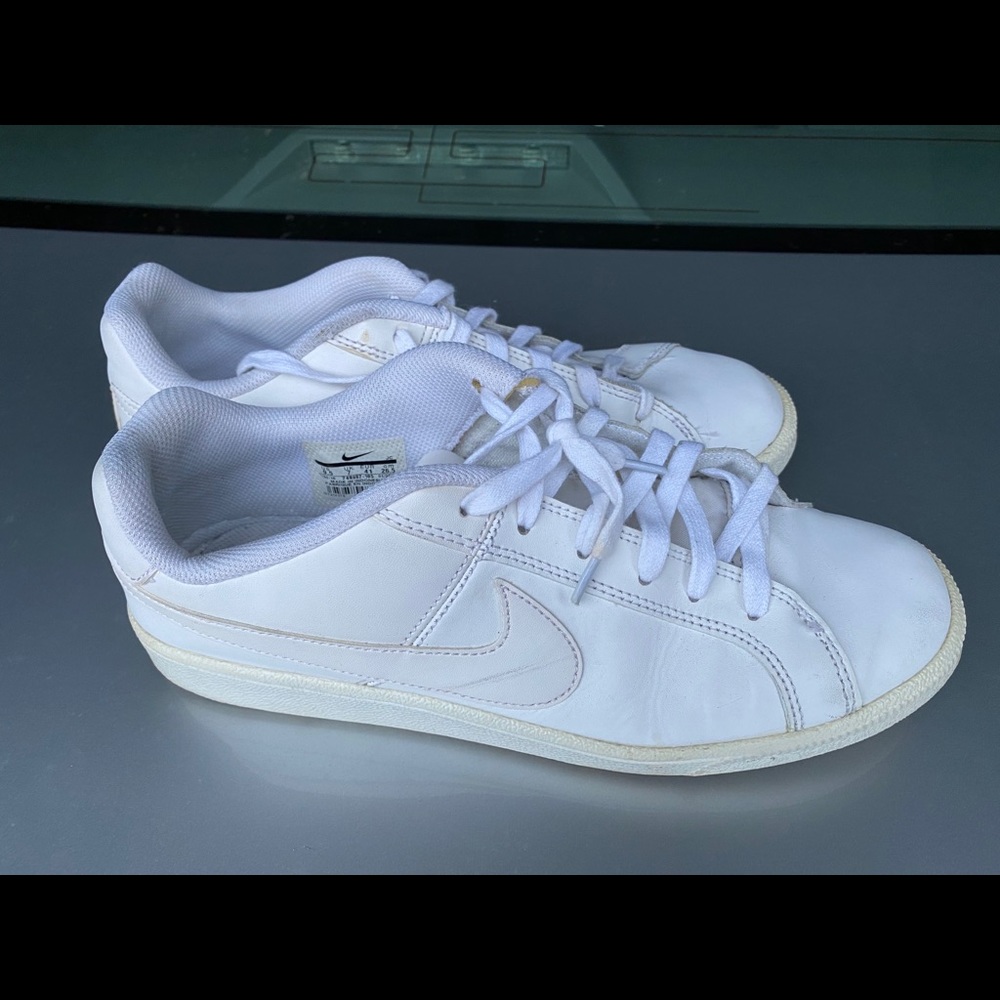 Nike Air Force 1 used sneakers perfect condition